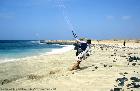 Kitesurfer bei Ponta Preta, Sal