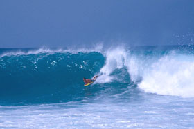 Surfer bei Ponta Preta